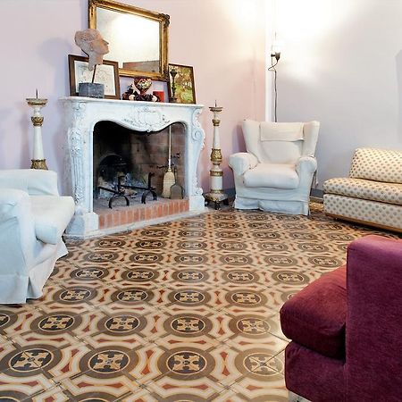 Cavour33 Bed and Breakfast Massa  Exteriör bild