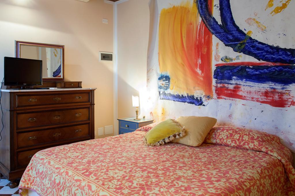 Cavour33 Bed and Breakfast Massa  Exteriör bild